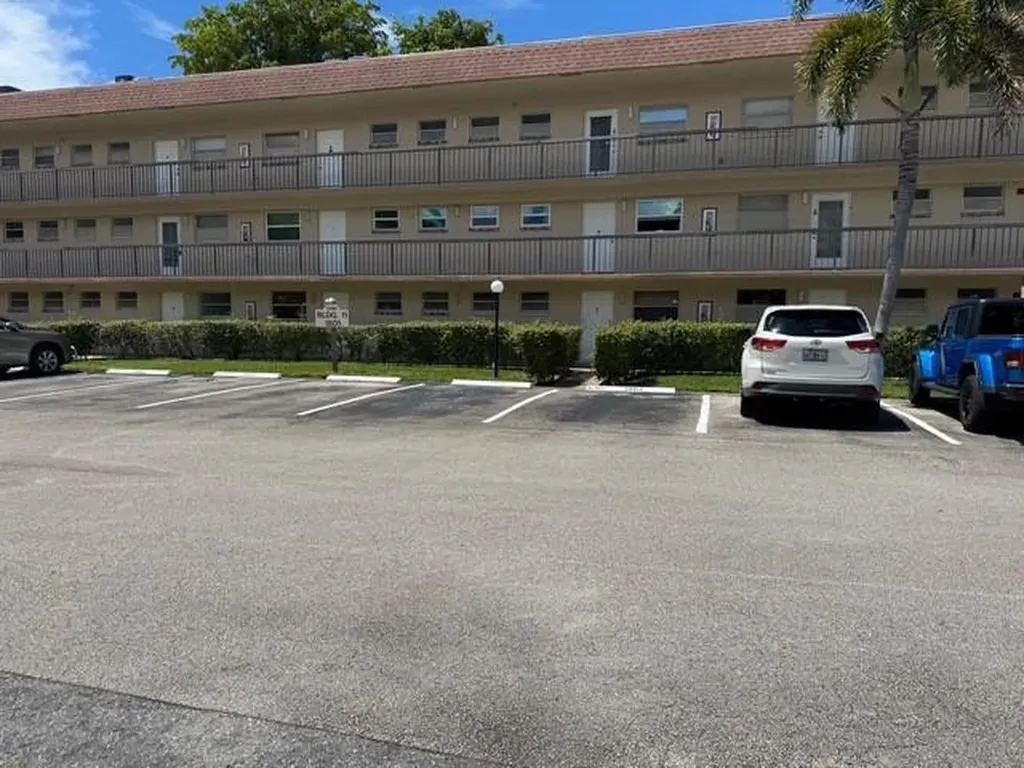 1801 NW 75th Avenue Plantation FL 33313