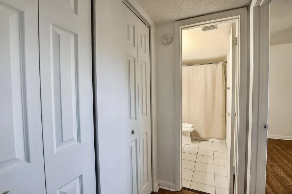 3905 N Nob Hill Road Sunrise FL 33351