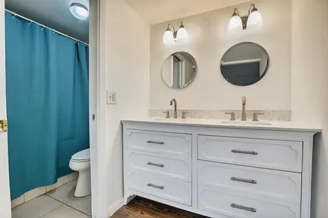 3905 N Nob Hill Road Sunrise FL 33351