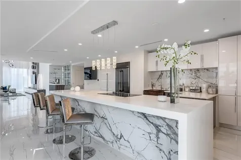350 SE 2nd Street Fort Lauderdale FL 33301