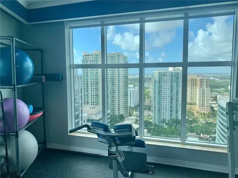 350 SE 2nd Street Fort Lauderdale FL 33301