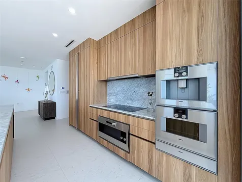 2000 S Ocean Drive Hallandale Beach FL 33009