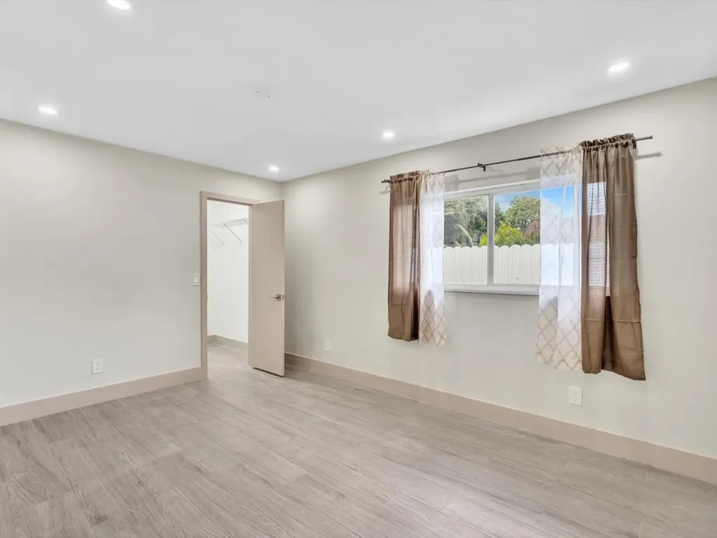 9960 NW 23rd Street Coral Springs FL 33065