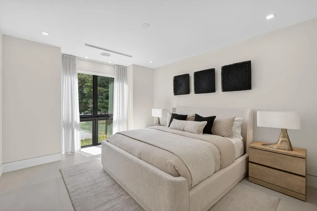 2533 Aqua Vista Boulevard Fort Lauderdale FL 33301