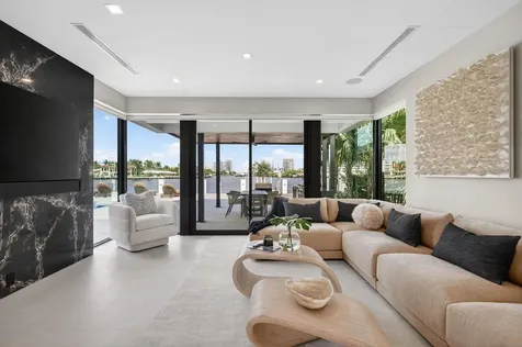 2533 Aqua Vista Boulevard Fort Lauderdale FL 33301