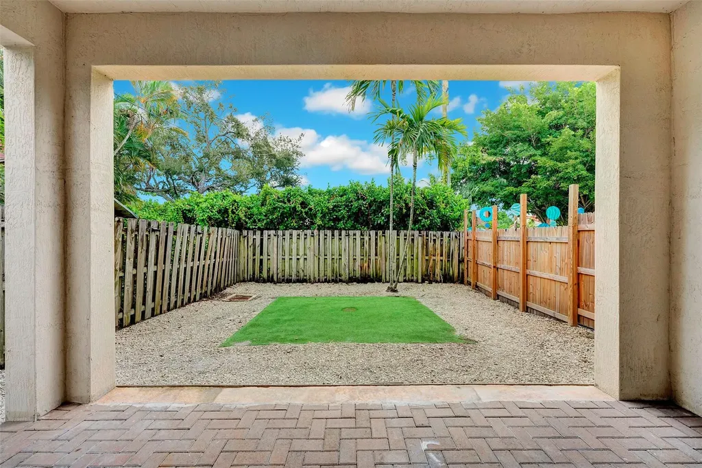 1216 NW 2nd Avenue Fort Lauderdale FL 33311