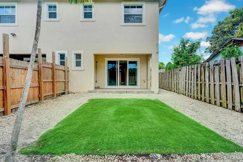 1216 NW 2nd Avenue Fort Lauderdale FL 33311