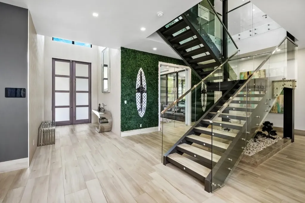2437 Delmar Place Fort Lauderdale FL 33301