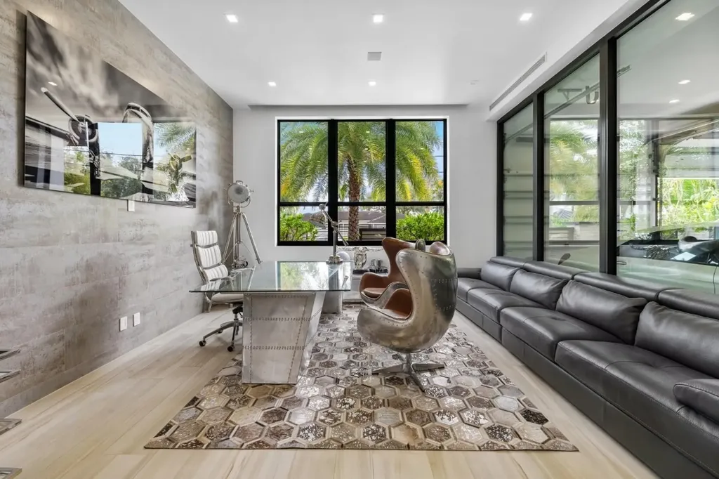 2437 Delmar Place Fort Lauderdale FL 33301