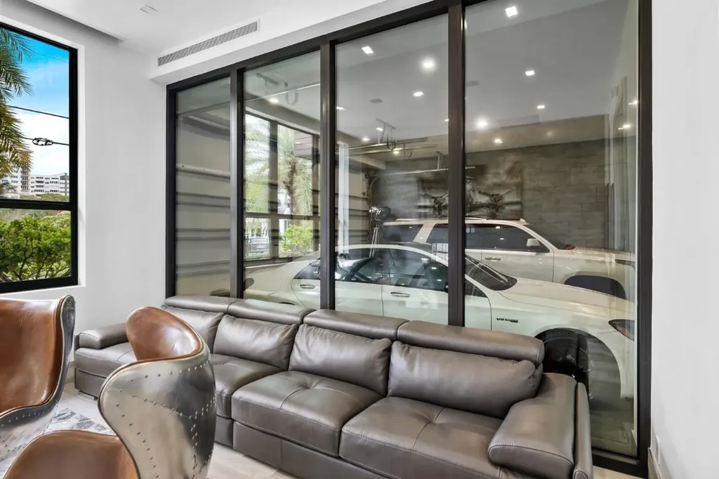 2437 Delmar Place Fort Lauderdale FL 33301