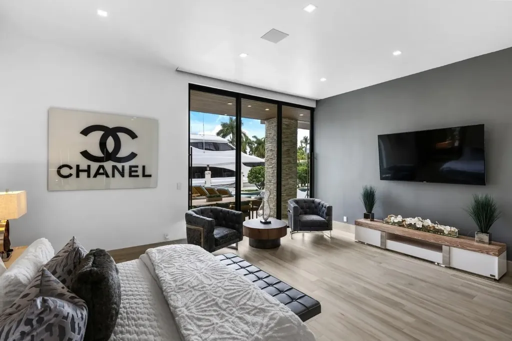 2437 Delmar Place Fort Lauderdale FL 33301