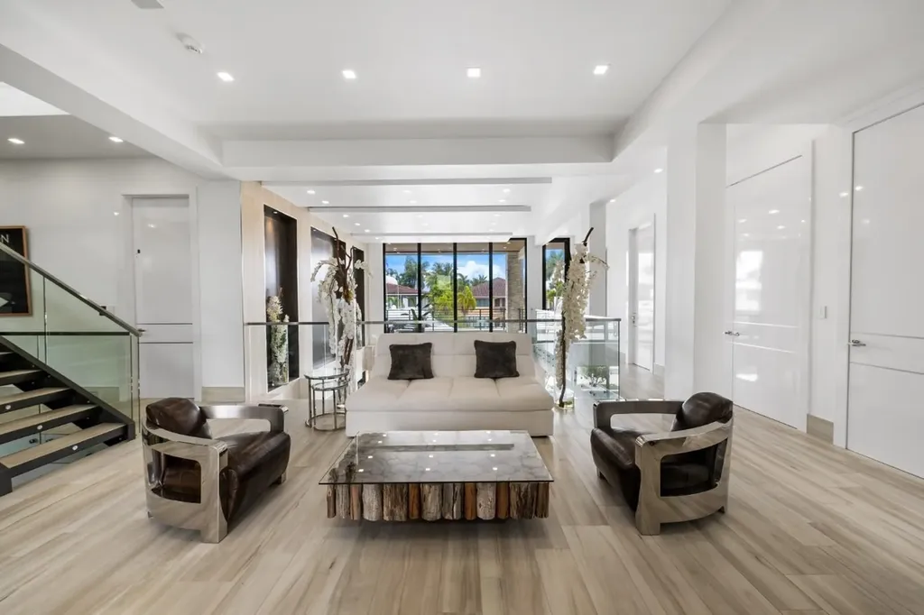 2437 Delmar Place Fort Lauderdale FL 33301