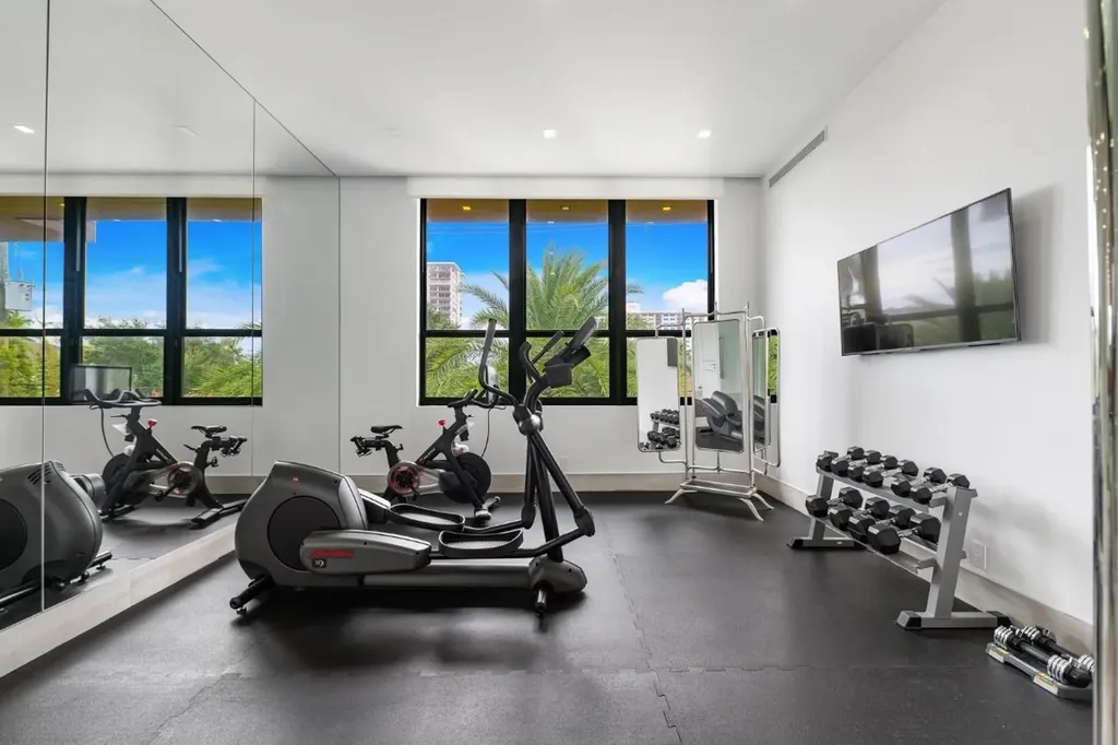 2437 Delmar Place Fort Lauderdale FL 33301