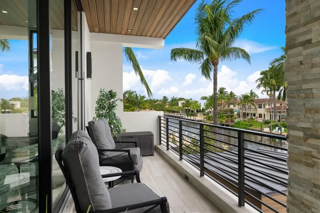 2437 Delmar Place Fort Lauderdale FL 33301