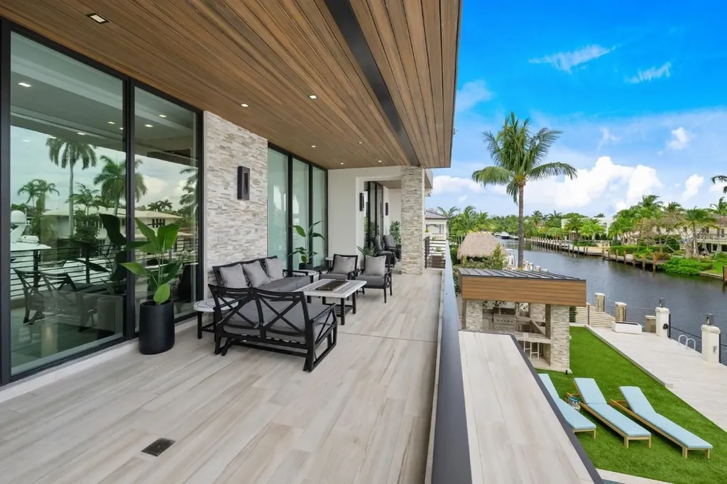 2437 Delmar Place Fort Lauderdale FL 33301