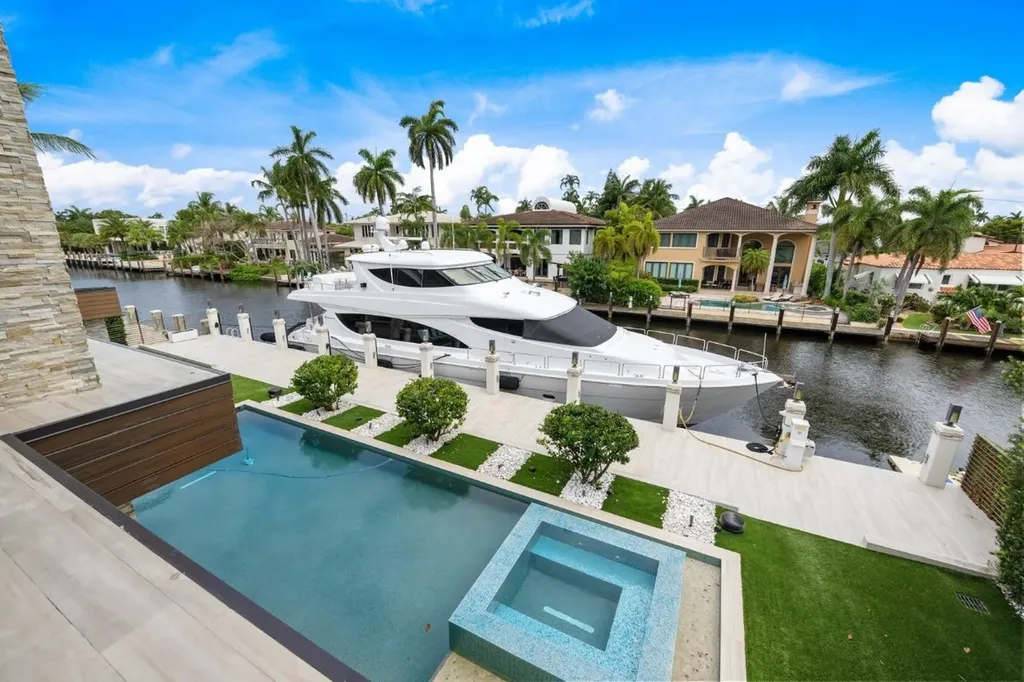 2437 Delmar Place Fort Lauderdale FL 33301