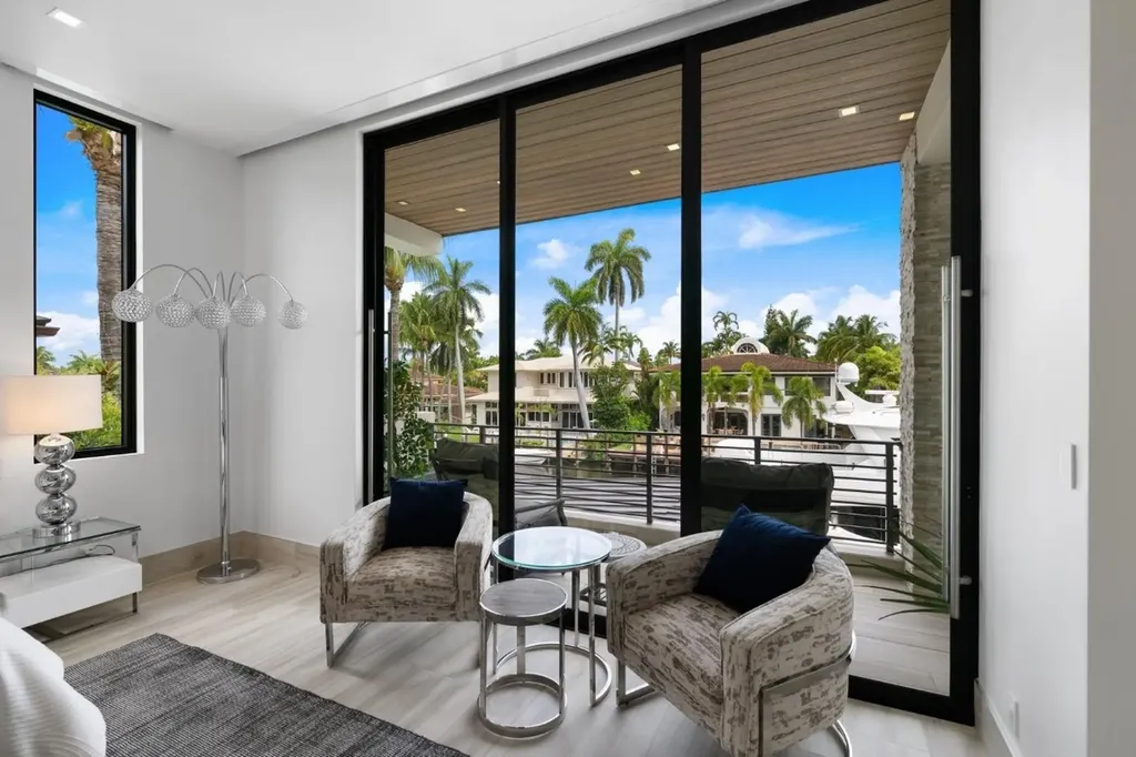 2437 Delmar Place Fort Lauderdale FL 33301