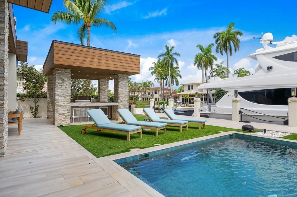2437 Delmar Place Fort Lauderdale FL 33301