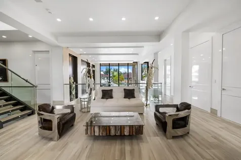 2437 Delmar Place Fort Lauderdale FL 33301