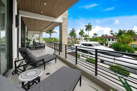 2437 Delmar Place Fort Lauderdale FL 33301