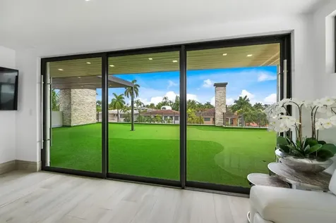 2437 Delmar Place Fort Lauderdale FL 33301