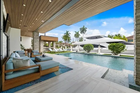 2437 Delmar Place Fort Lauderdale FL 33301
