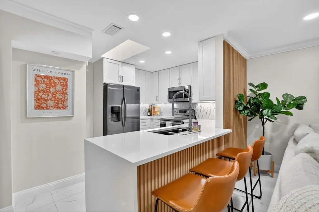 8951 SW 19th Street Boca Raton FL 33433