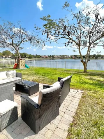 3350 Turtle Cove West Palm Beach FL 33411