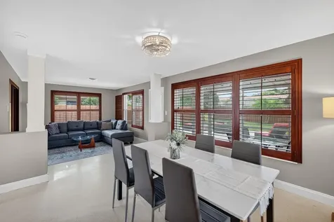 2407 NE 17th Terrace Wilton Manors FL 33305