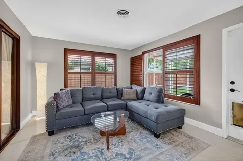 2407 NE 17th Terrace Wilton Manors FL 33305