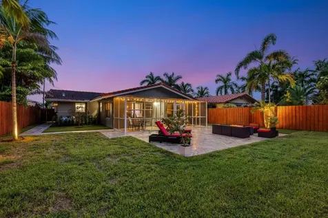 2407 NE 17th Terrace Wilton Manors FL 33305