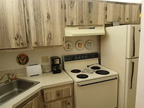 627 Sea Pine Way Greenacres FL 33415