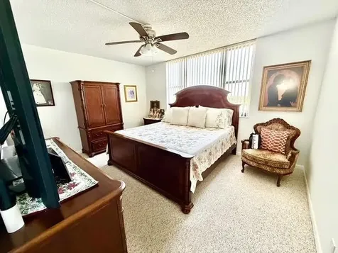 4330 Hillcrest Drive Hollywood FL 33021