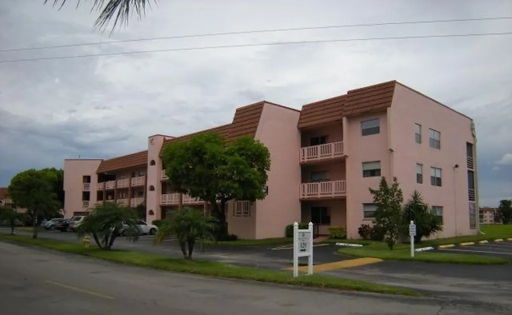 9481 Sunrise Lakes Boulevard Sunrise FL 33322