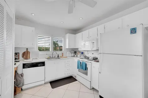 9481 Sunrise Lakes Boulevard Sunrise FL 33322