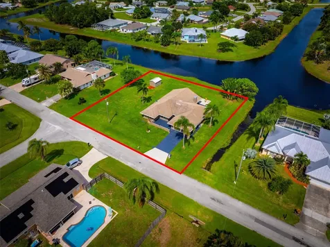 1857 SE Bowie Street Port St Lucie FL 34952