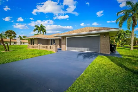 1857 SE Bowie Street Port St Lucie FL 34952