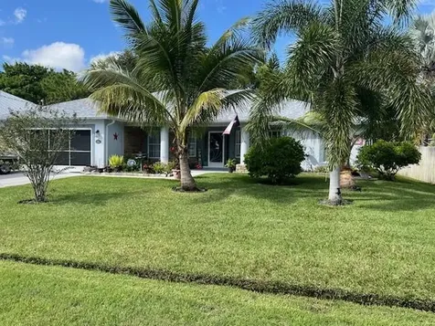 5476 NW Carla Court Port St Lucie FL 34986