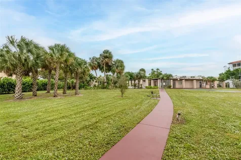 2840 Somerset Drive Lauderdale Lakes FL 33311