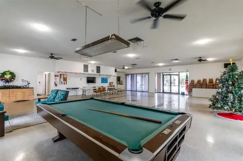 2840 Somerset Drive Lauderdale Lakes FL 33311