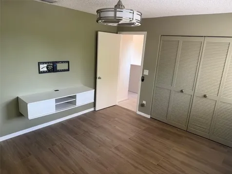 1654 SW 109th Terrace Davie FL 33324