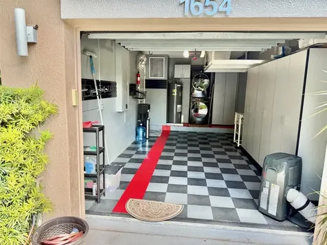 1654 SW 109th Terrace Davie FL 33324