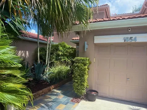 1654 SW 109th Terrace Davie FL 33324