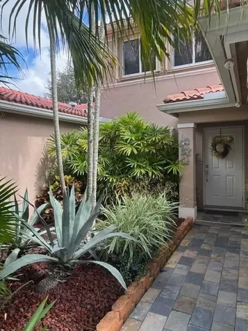 1654 SW 109th Terrace Davie FL 33324