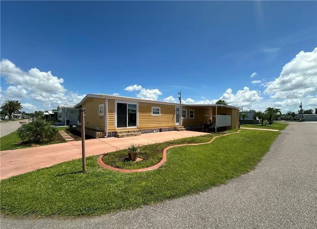 14700 Patrick Henry Road North Fort Myers FL 33917