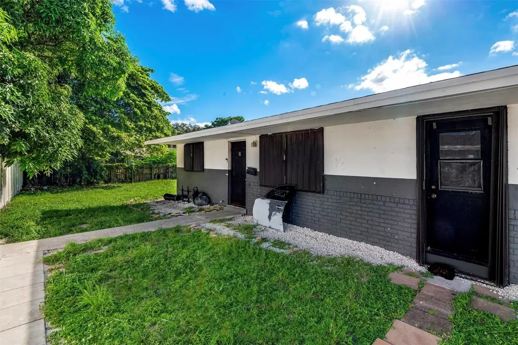 404 NE 4th Street Pompano Beach FL 33060