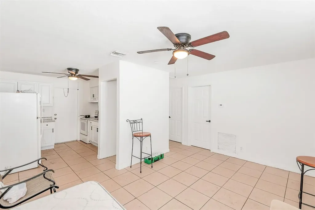 404 NE 4th Street Pompano Beach FL 33060