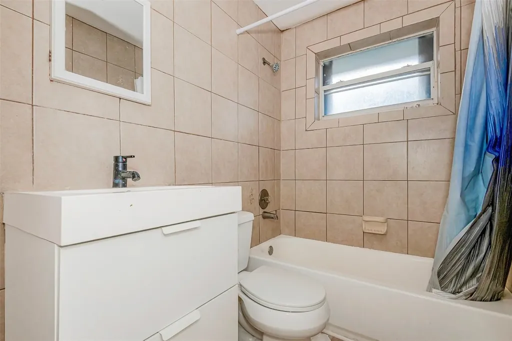 404 NE 4th Street Pompano Beach FL 33060