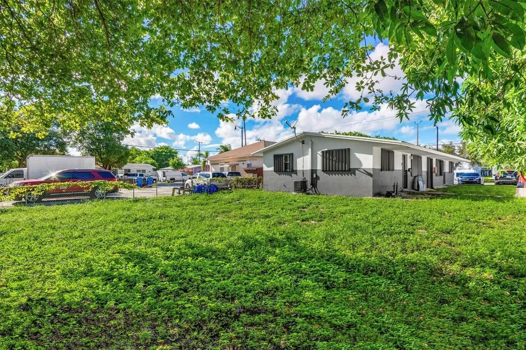 404 NE 4th Street Pompano Beach FL 33060