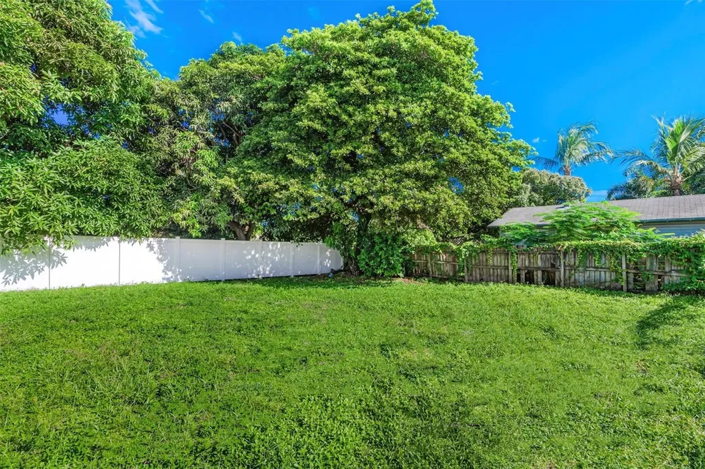 404 NE 4th Street Pompano Beach FL 33060